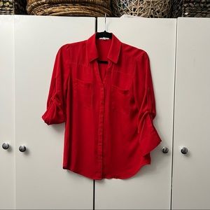 EXPRESS Solid Red Two Pocket Portfolio Shirt
Blouse Button Down Slim Fit Top S